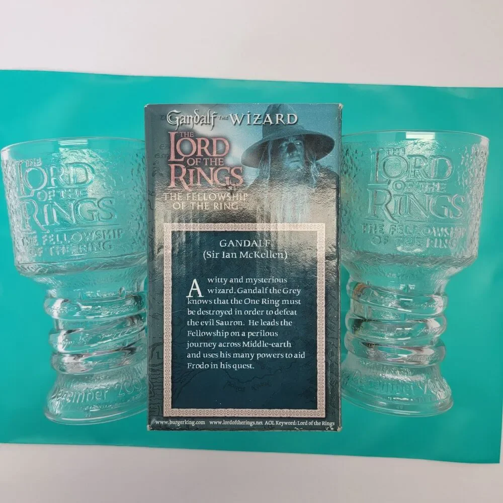 VINTAGE LORD OF THE RINGS GLASSS GOBLETS 2001 ARWEN & GANDALF 2001
